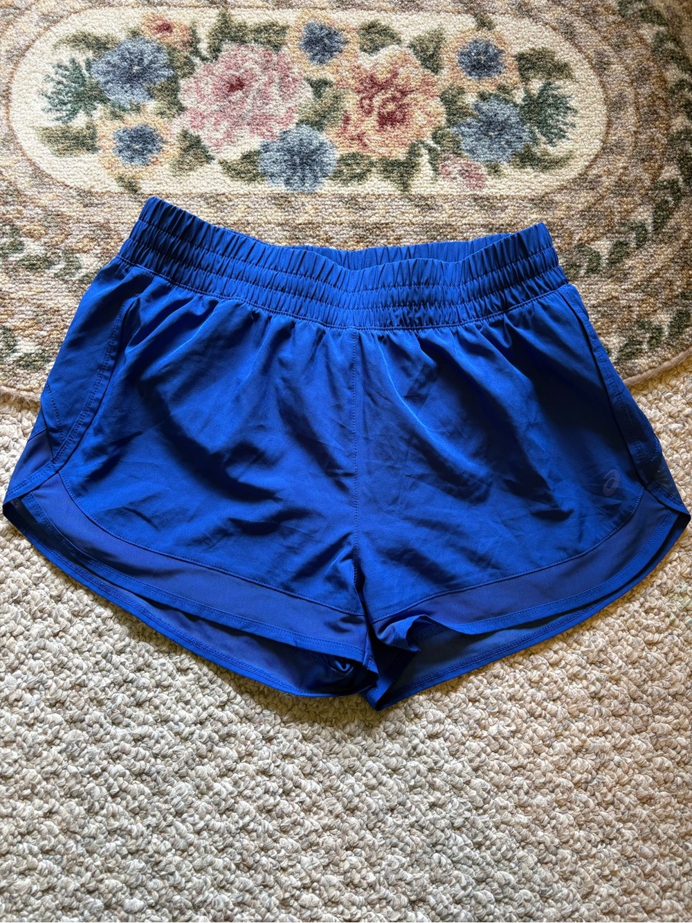 ASICS Women's Athletic Running Shorts - Royal Blue size small pockets